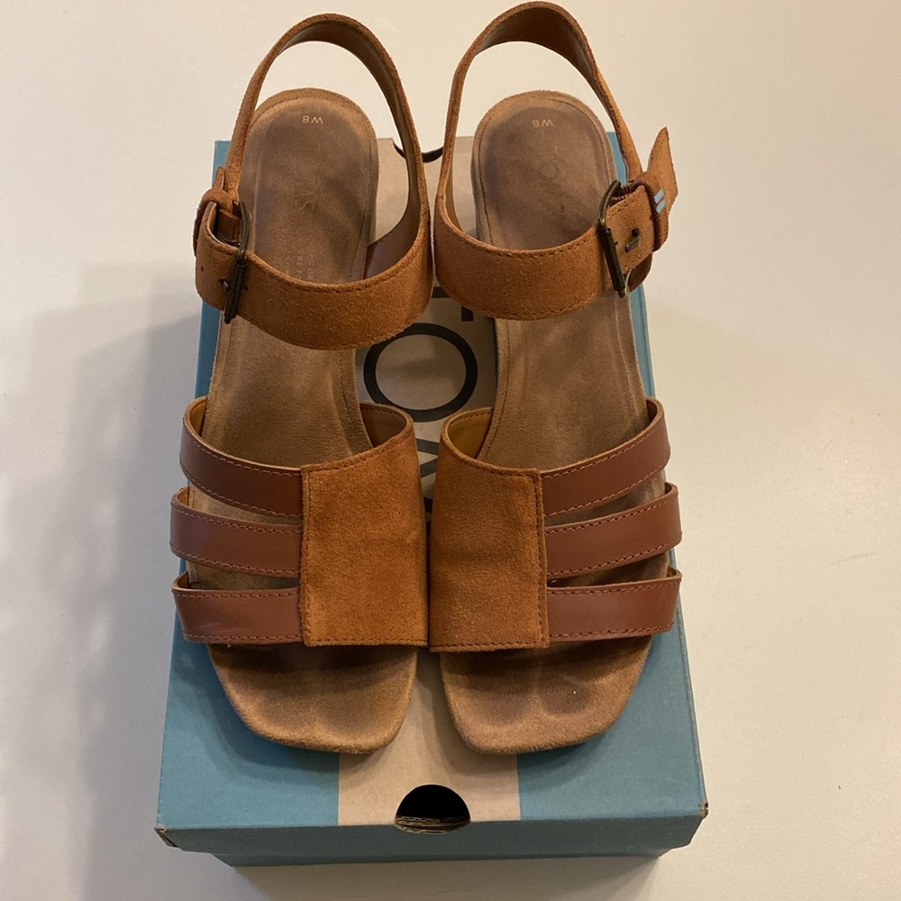 Toms | Estella | Tan Leather/Suede Block Heel Sandals - Picture 7 of 15